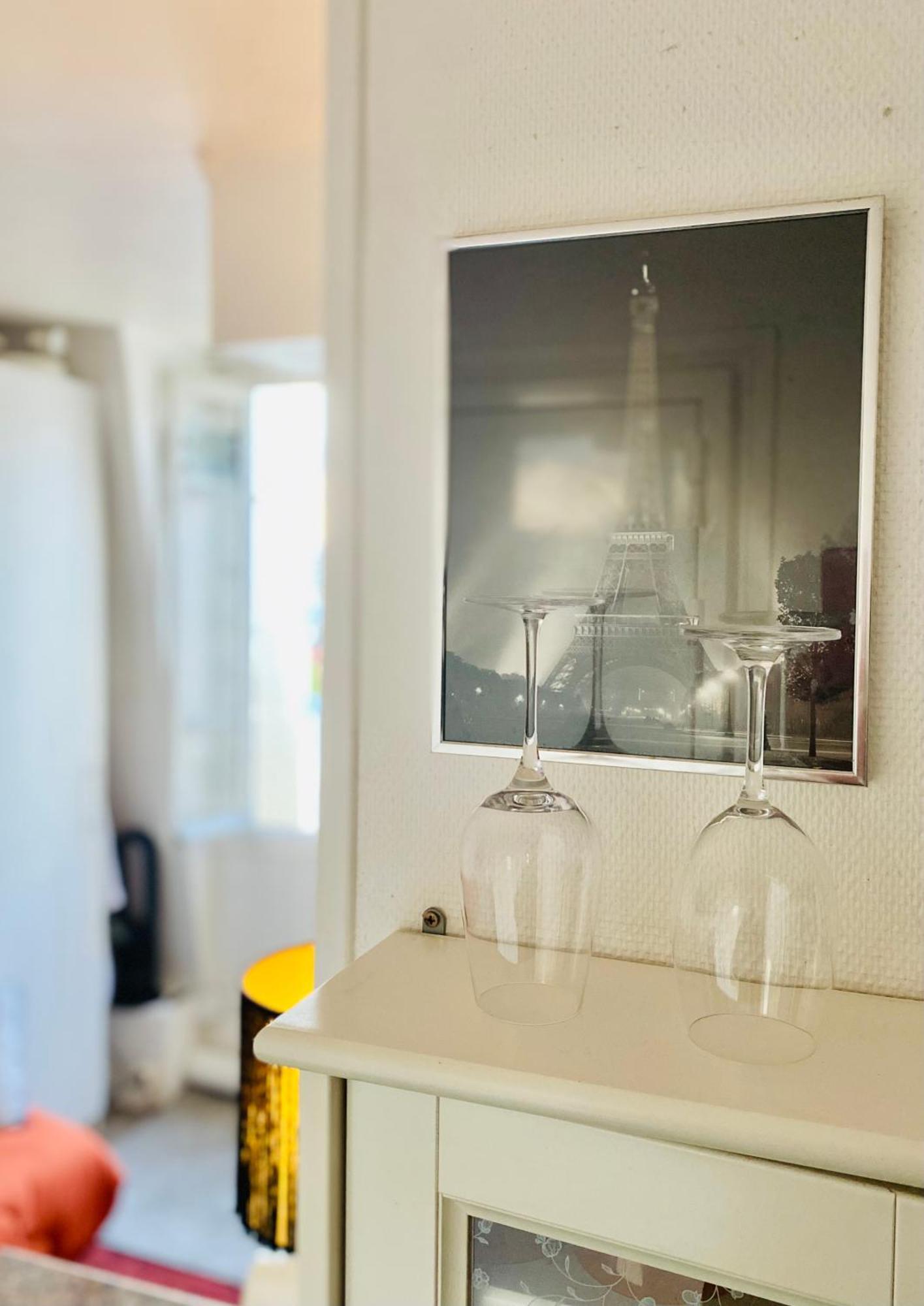Chic Tour Eiffel Near Eiffel Tower 7th Floor Appartement Parijs